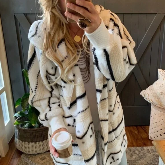New Cozy Oversized Teddy Hooded Cardigan Sweater Coat / Western Southwest Aztec - Picture 2 of 9